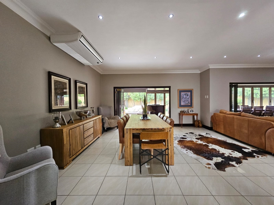 5 Bedroom Property for Sale in Jim Fouchepark Free State